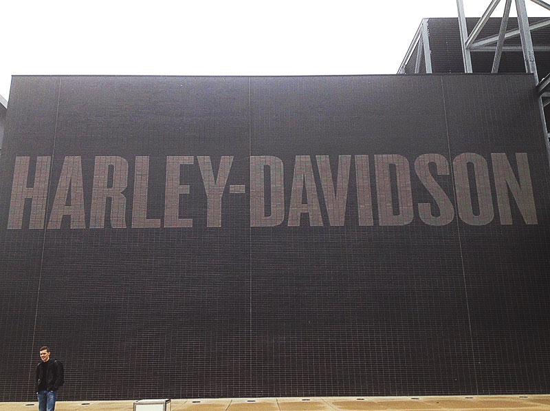 harley-entrance